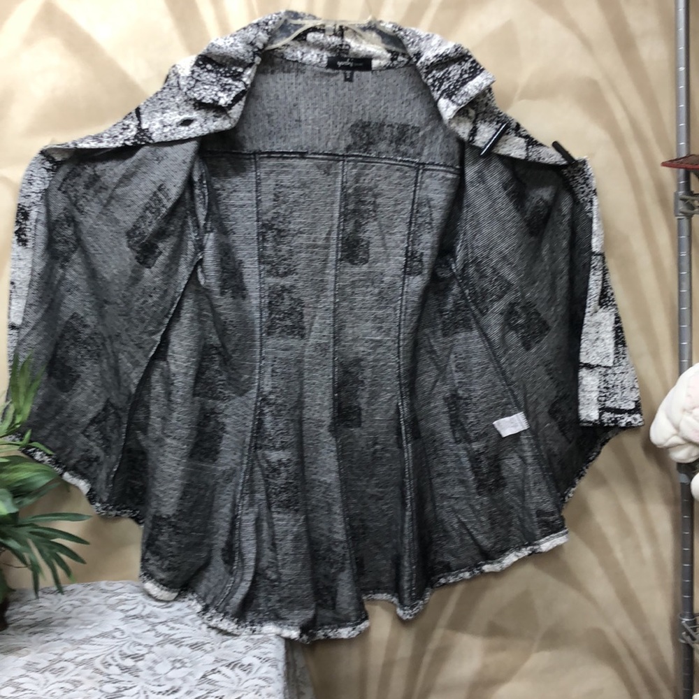 Yushi Jacket - Picture 6 of 7